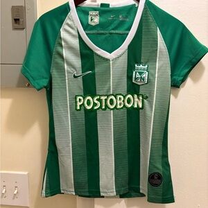 Women’s Nike Atletico Green and White Soccer Jersey size medium